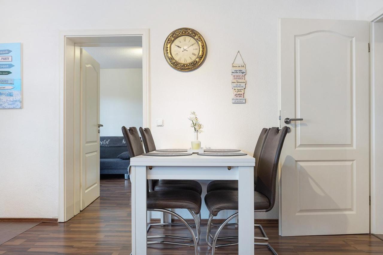 Connys Sonne Apartment *